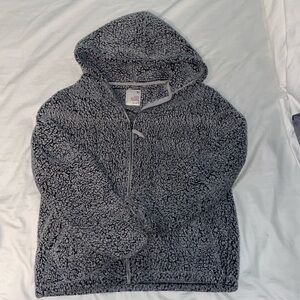 very comfy and cozy sherpa jacket!